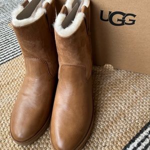 NWT Ugg Romely Boot - W’s 7